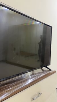 تلفزيون إل جي • جديد • ملحقات كاملة