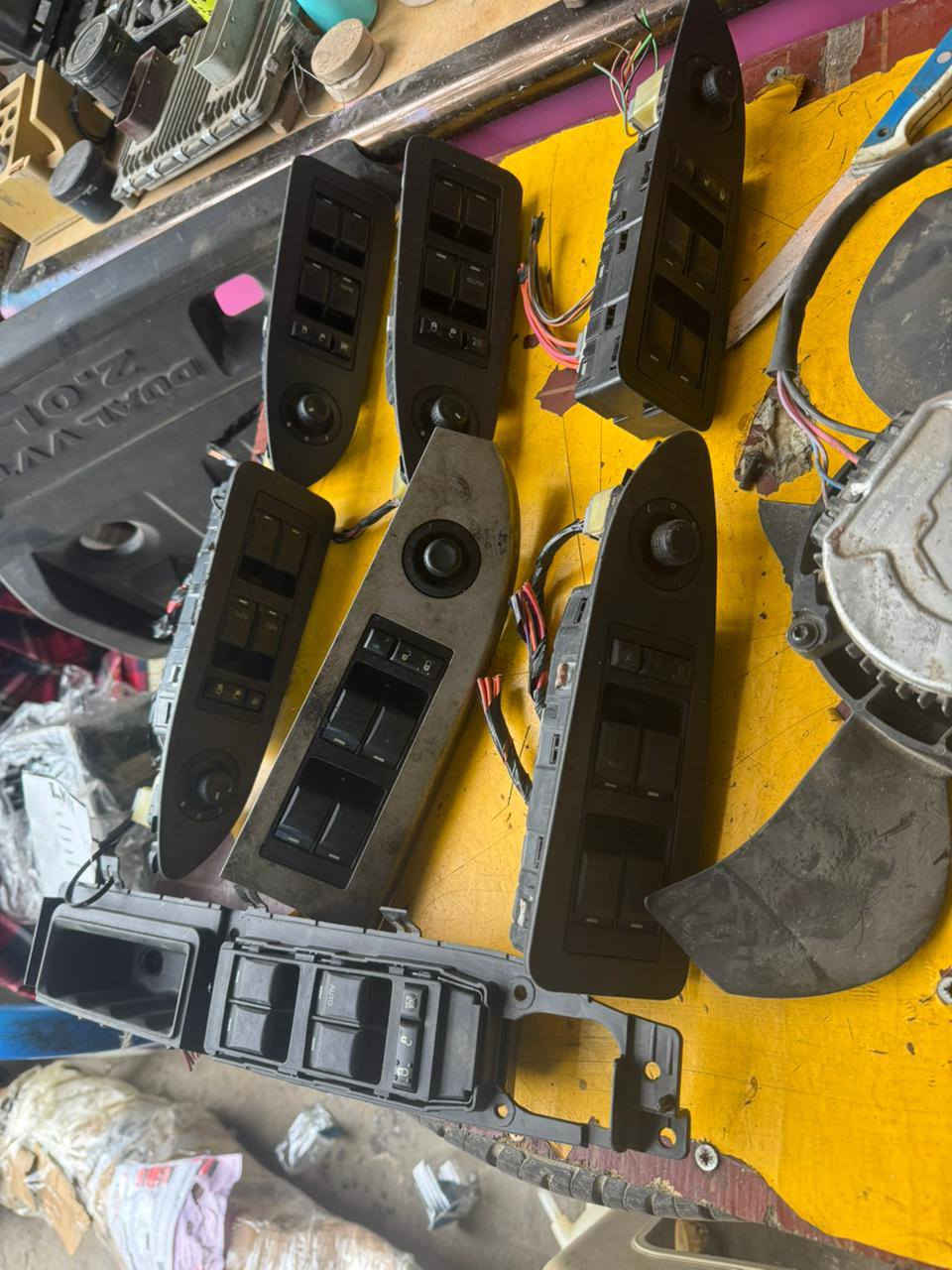 عنوان كربلاء حي المعلمين شارع مركز الشرطه
تم وصول نواعم 
يوجد توصيل الى كل مكان 
مواد صدر محركات مواد كشر 
للاستفسار اتصل 
***********
***********
متواجد خاص 
واتساب موجود
