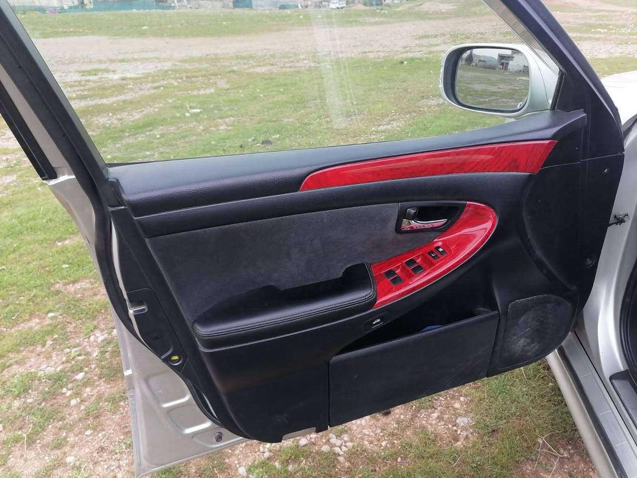 سەرەتا بەناوی خودا       تکایە تکایە نامە بۆمن مەنێرە سەیارەکە هی خۆم نیە تێل بۆ خاوەنیکەی بکە 
شاهینە 2005موس موس
182مواسەفات3دوگمە
سڵایت کوشن کارەبایی کوشن مازن
سەیارەکە تەبریتی سارد و گەرم ئیشەکات
برێکی بەسراوە تەرجیل و ئێمری فایەر ئیشەکات
ساجەکانی زۆر جوانە هیچی نەشکاوە
بەس سندوقی بۆیاغی ئەوروپایە 
هیچ پارچەیەکی تری بۆیاغی نیە ساردی نییە بێچاڵ و شوختە 
سعر61$مەجالێکی زۆر کەمی بریانە 
ژمارە***********وەتس ئاپی لەسەرە و ڤایبەری لەسەرە السليمانية, العراق
