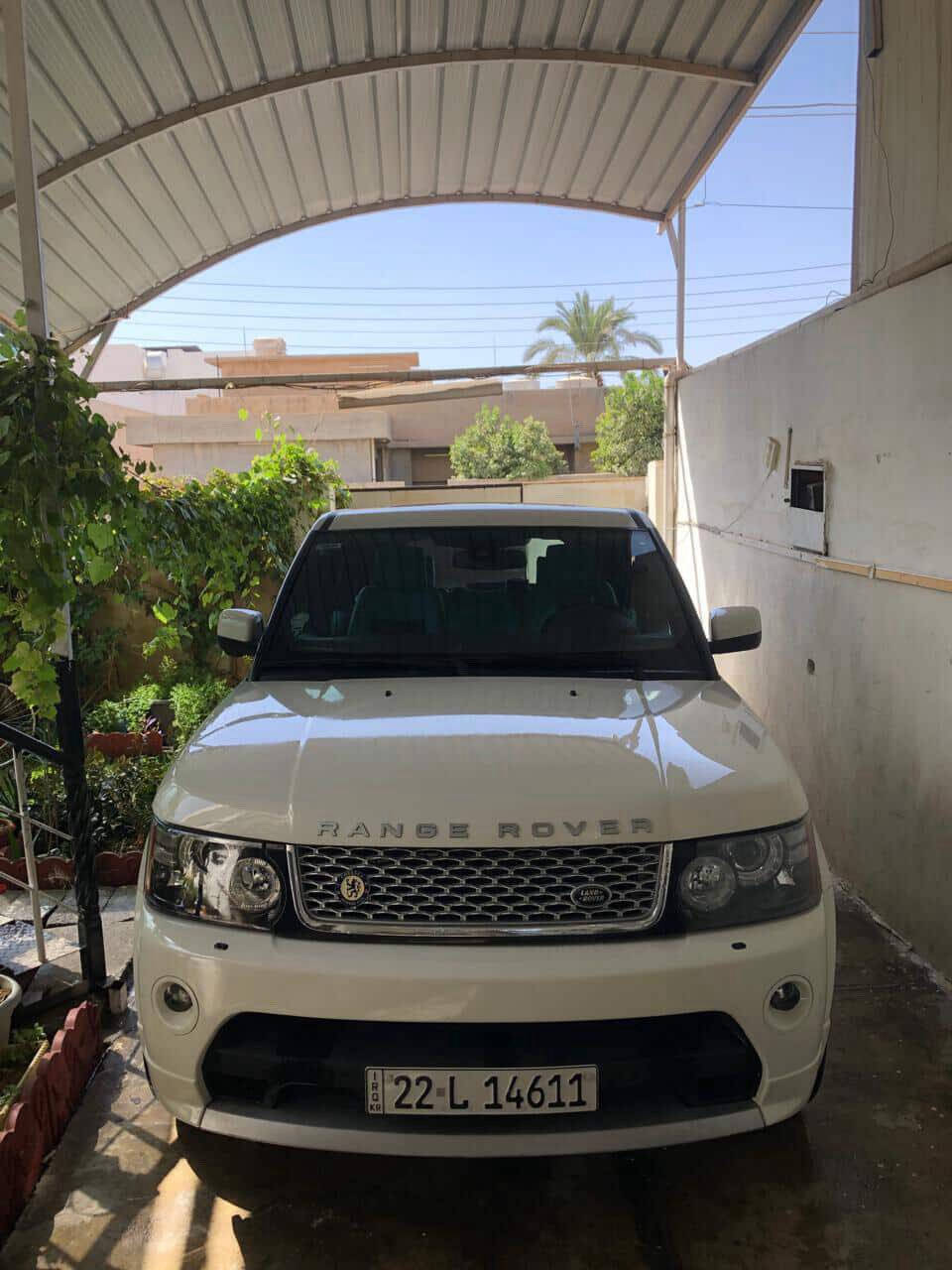 السلام عليكم
رانج روفر للبيع مديل 2011 السيارة فول مواصفات ومعروفة ميحتاج اذكرها الجناية يعرفوها مكينة 8 سلندر 5000 بدون سوبر المرغوب رقم اربيل جديد بسمي تحويل مباشر السيارة قطعة وحدة صبغ بدون دواخل بدون شاصي مكفولة كفالة عامة والسيارة حيل نظيفة بالخير على الياخذها مكان السيارة كركوك
سعر 135 وبيها مجال 
رقم مبايل ‭0770 136 9133‬
