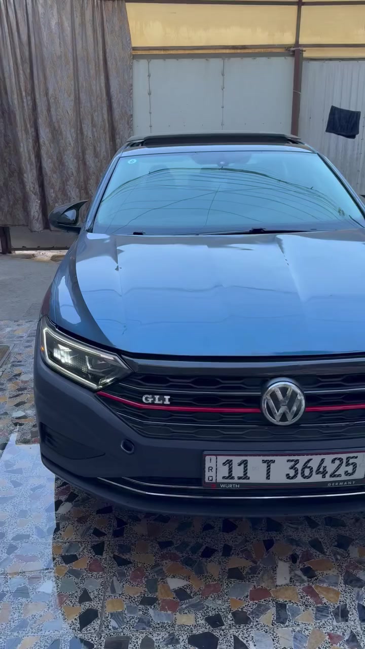 السلام عليكم جيتا ٢٠١٩ للبيع رقم بغداد مواصفاتها معروفه بصمه فتحه كشن جلد هيتر بلكشن هيتر بلمري حادث امريكا بنيد فقط وبيها قطع بارد بيها نواقص بسيطه 
مكان السياره بغداد البلديات 
السعر١٢٣
الاتصال ***********
