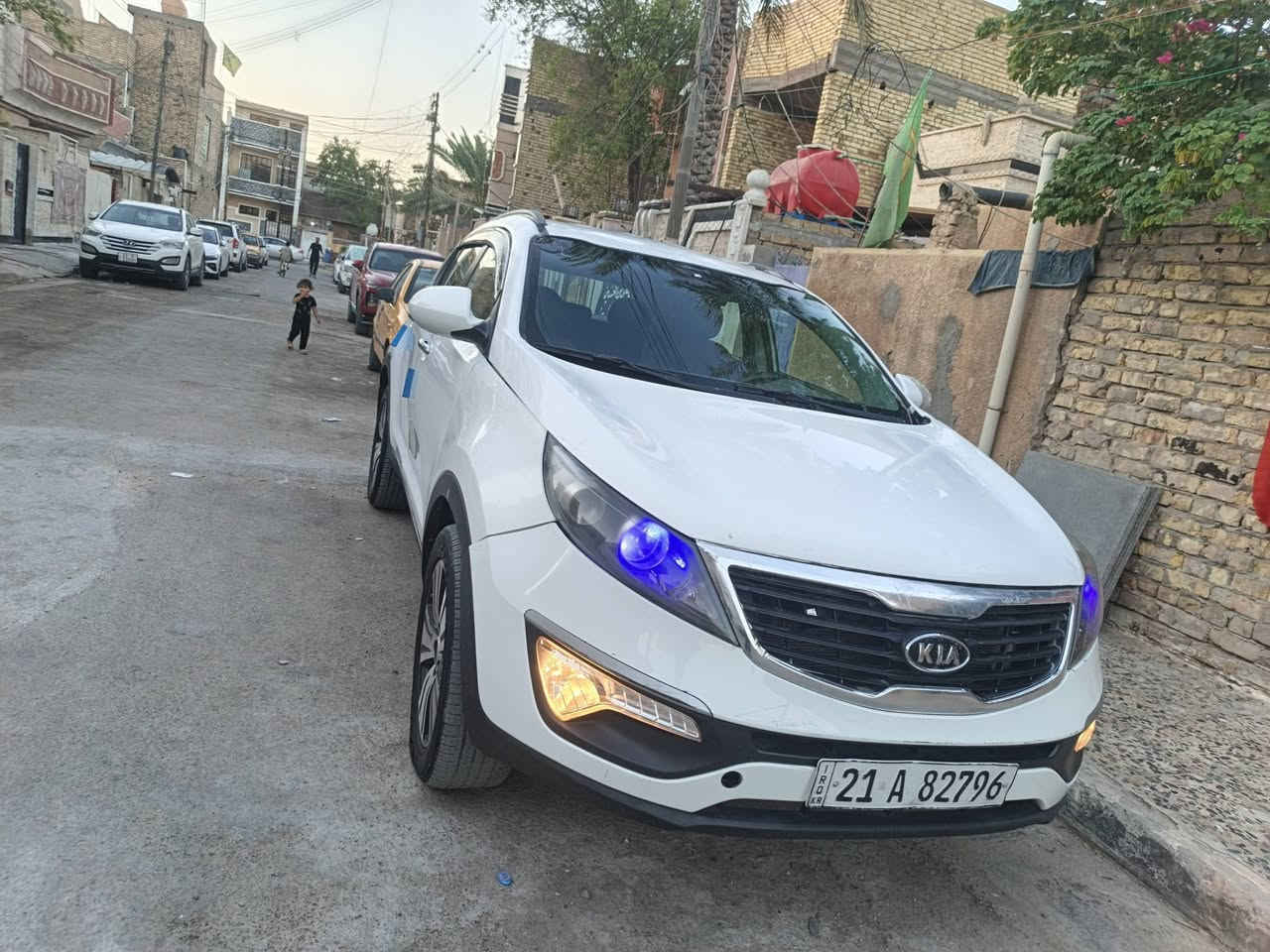 سلام عليكم سبورتج ٢٠١١ خليجي
بيها صبغ جاملغ وباب وتكم الباقي كفاله
كامره حساسات خلفيه 
مكينه ٢٤٠٠ دوش تبريد ثلج 
شاشه كامره 
تخم تاير جديد  
السعر ٨٩ وبيها مجال 
مكان بغداد الشعب 
***********

