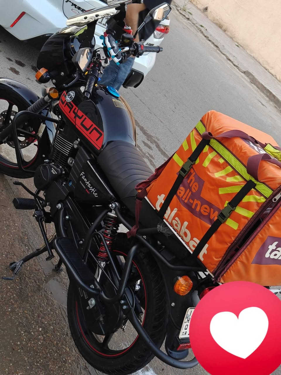 دراجه دايوان كلاسك ماشيه الفين تقريباً لون مميز نظافه 1/1 رقم سليمانيه بعدها بسم شركه السعر مليونين و 650 وبيها مجال دراجه اخت زيروو العنوان بغداد البياع التواصل عل هذا الرقم ***********
