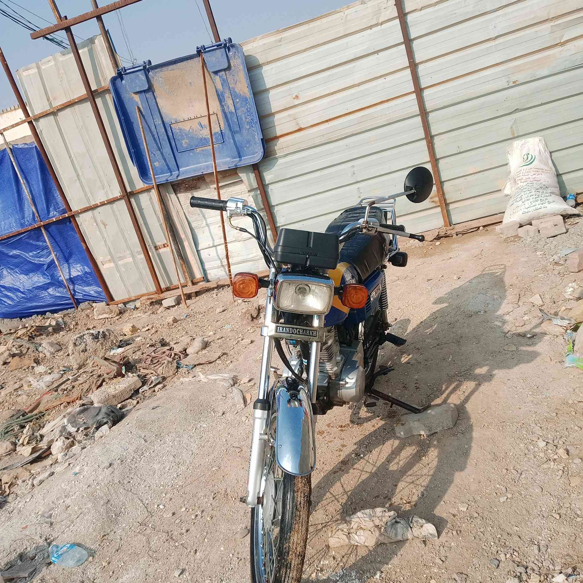 أربعة كير 20 ارشة اوراق اصولي كهربائيات شغالة دراجة خير من الله السعر 550 وبيها مجال لطيبين ***********
