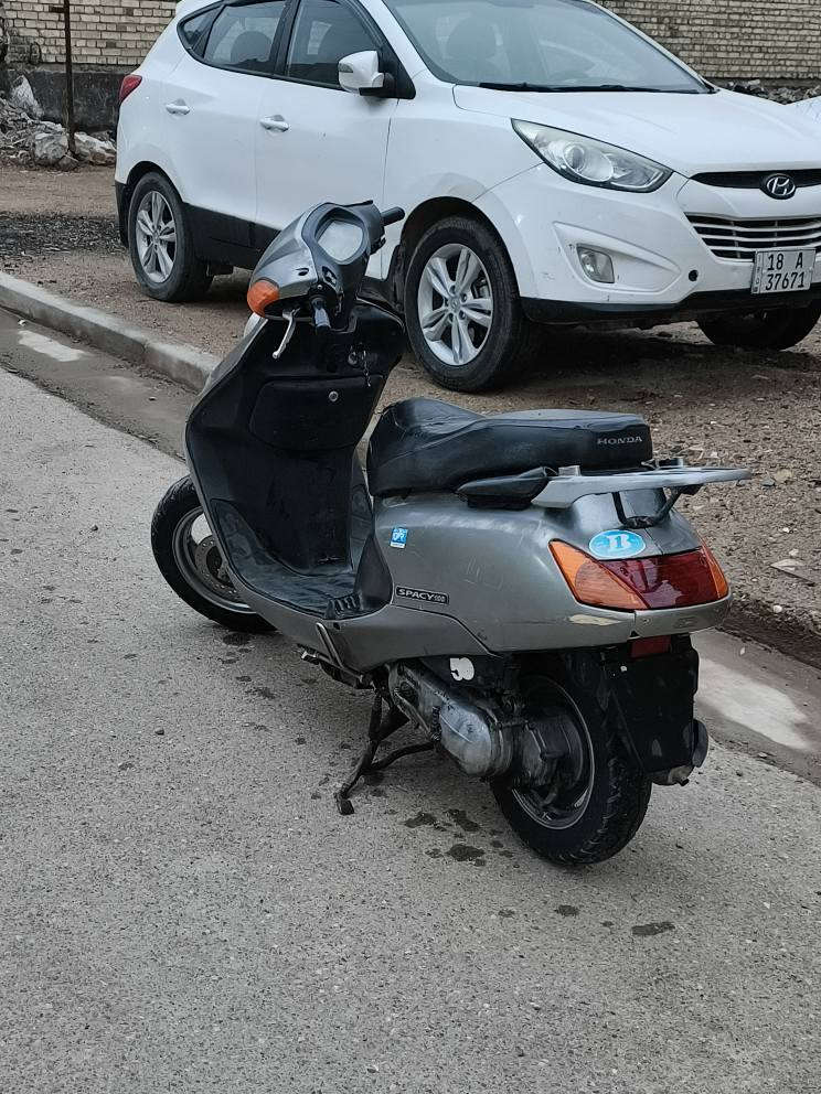 السلام عليكم
سبيسي للبيع الدراجه كفاله عامه مال رمبه ما بيها اي نقص رايدها ب 500 وبيها مجال بسيط مكاني بالغزاليه
رقمي *********** بغداد, العراق
