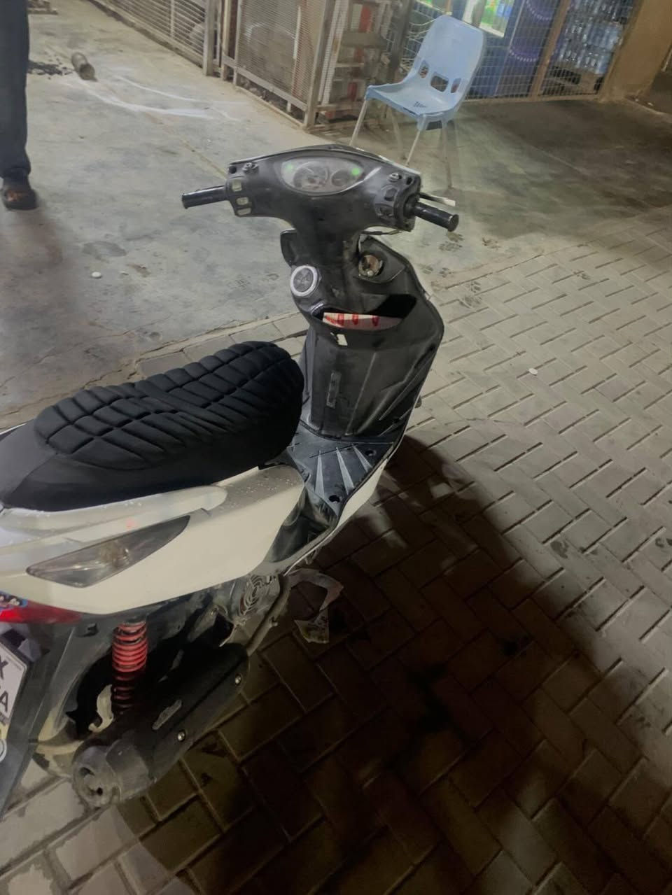 GTRثعلب للبيع
كلجات رياضي امامي خلفي اصلي
شلعتها تشك كاع 
دراجه كامله بيه نقوصات بسيطه كفرات مختمه نكره سلف
سعرها ٤٥٠ 
ترايك لكربلاء


**إذا كنت صاحب هذا الإعلان وتريد حذفه لأي سبب، رجاءا أرسل رسالة إلى الدعم الفني**