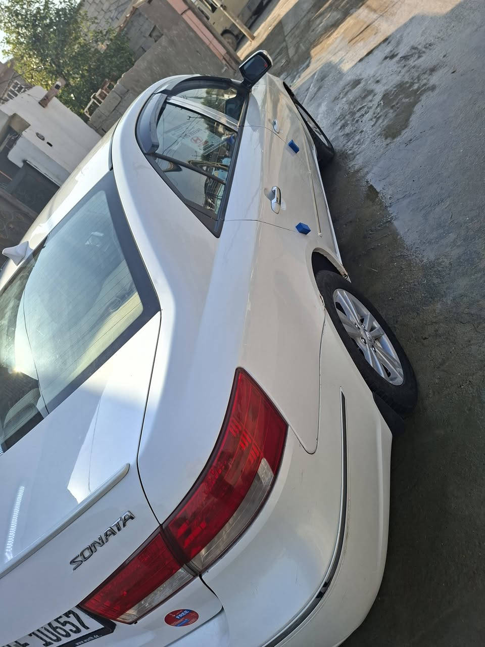 السلام عليكم.... سوناتا خليجي 2009 رقم كربلاء باسمي سيارة جاهزة من كلشي كير ومكينه خير من الله صدر نضيف السيارة بس مصبوغة حزام... ***********
