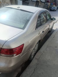 سوناتا ٢٠٠٨ • مكينة ٦ سلندر • حادثة باب خلف