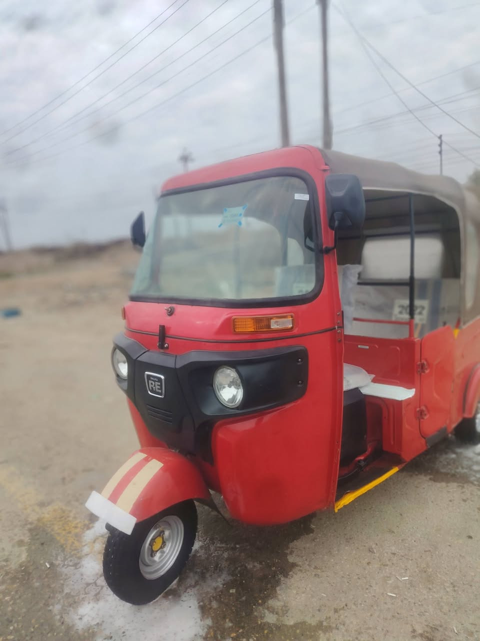 السلام عليكم تكتك لبيع موديل 22 وعشرين شهر 5 تكتك  كفاله عامه  دوشمه تخم تاير تكتك جاهزه من كلشي  تكتك مال جناي المكان المجر الكبير السعر ( 8) وبيه مجال الاستفسار***********
