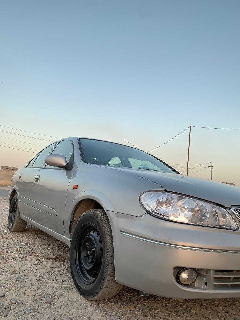 السلام عليكم 

نيسان سني 2004 مرشوشة جمالية
كير محرك مكفولات شرط
منضومة تبريد جديدة ثلج
صدر منفوض نفض عام قبل يومين
كهربائيات كاملة شرط 
منضومة زنون كامل
شرط برغي معايزها ادامة كاملة السيارة
الهزة جديدة ماتتعب كبل تحويل ورقم بغداد دولي

السعر 72 وبيها مجال 
***********
