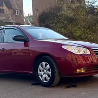 إلنترا ٢٠١٠ • اوتوماتيك • شاشة ١٠