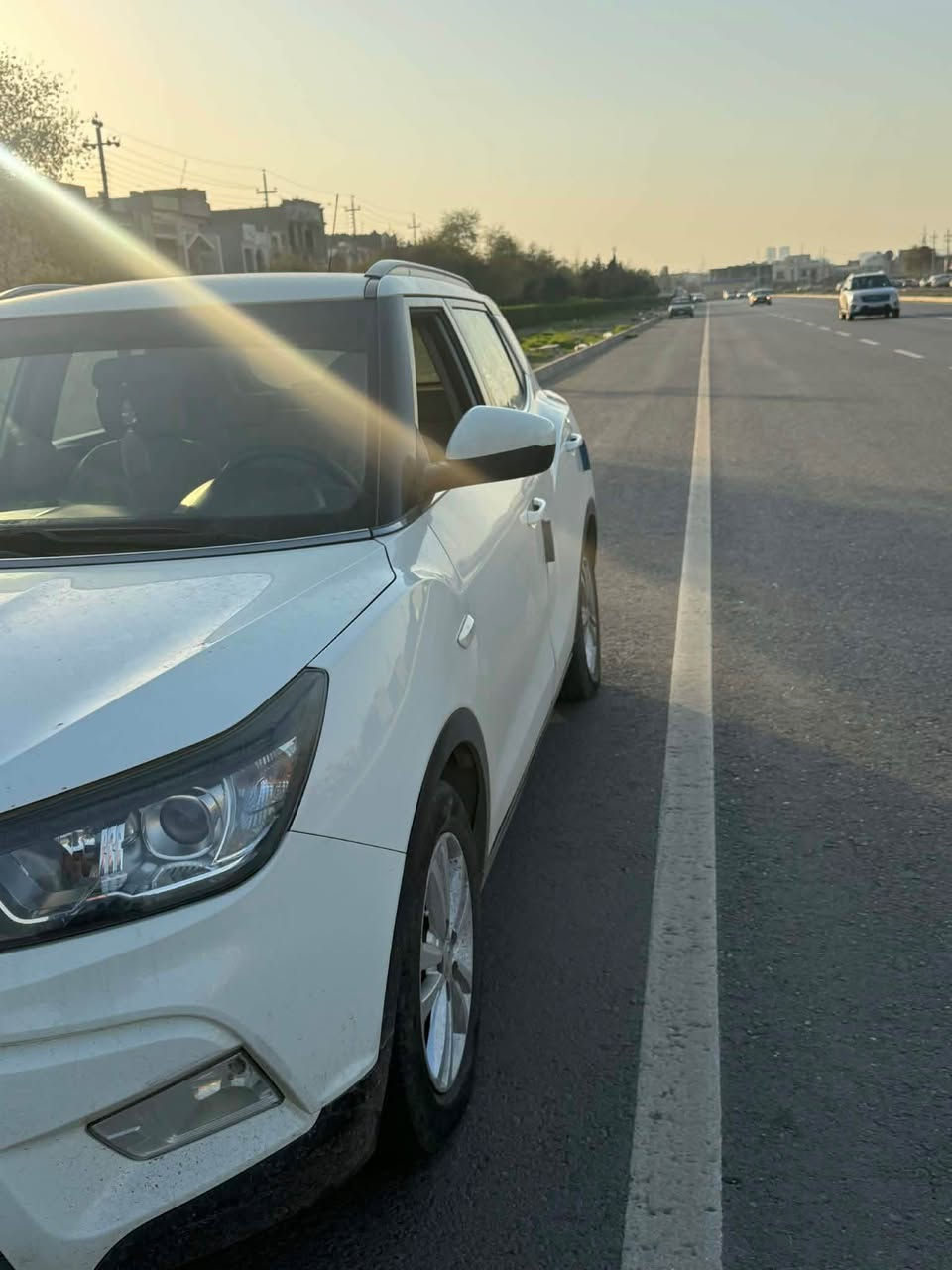 سانگ یونگ تیڤولی ٢٠١٦
پشت و پێش کەپس
٢ بارچەو نیو سبخ 
دبل اکس
شاشە کامیرا حساس 
سعری 98$
*********** واتس اب /فایبر أربيل, العراق
