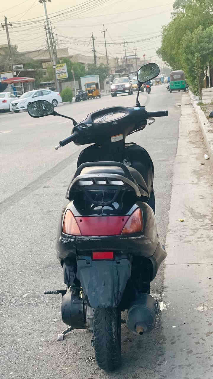 دراجه سبيسي ياباني للبيع مجفته تجفيت عام ابريك امامي ابريك خلفي سلف هندر كهربائيات كلها شغاله صندق مري قفل ستيرن نضيفه وجاهزه السعر ( 450 وبيها مجال  مكاني بغداد 

الرقم *********** واتساب
