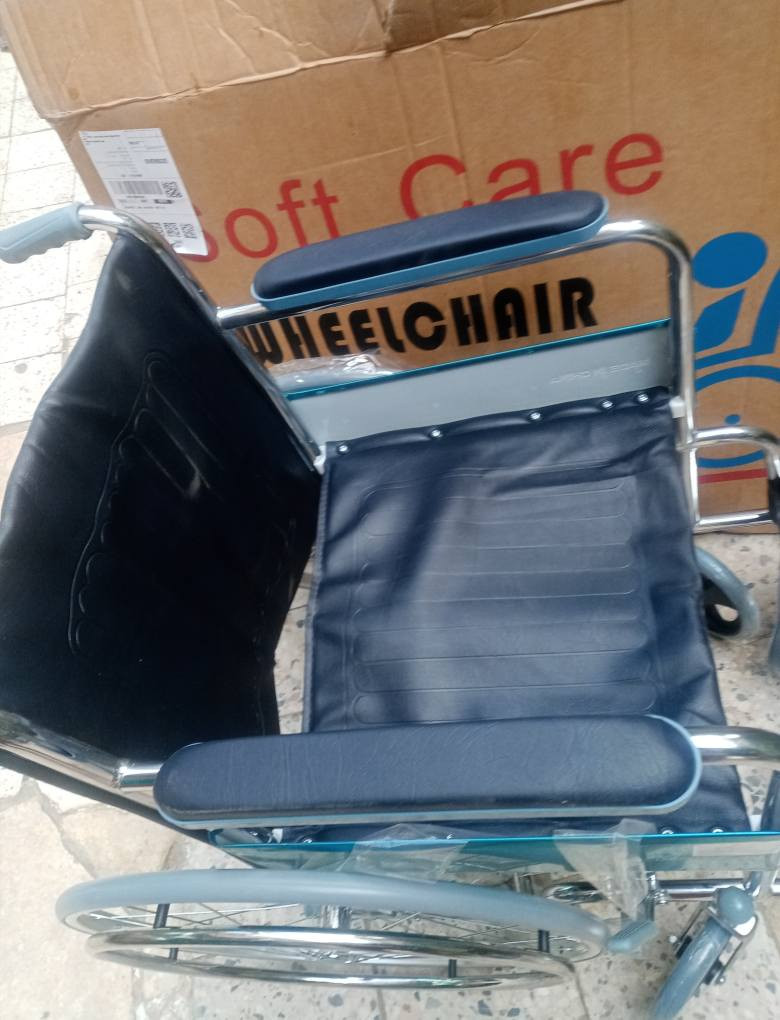 كرسي استاندر عجل سلك من أفضل الكراسي الطبية التي يتم استخدامها في حالات المرضي وكبار السن، بأفضل المواصفات الفنية.
كرسي متحرك قابل للطي بذراع ثابت ومسند للقدمين

عجلات عالية الجودة

إطار فولاذي لامع

أقصى تحمل: 
لحد ١٠٠ كيلو


**إذا كنت صاحب هذا الإعلان وتريد حذفه لأي سبب، رجاءا أرسل رسالة إلى الدعم الفني**