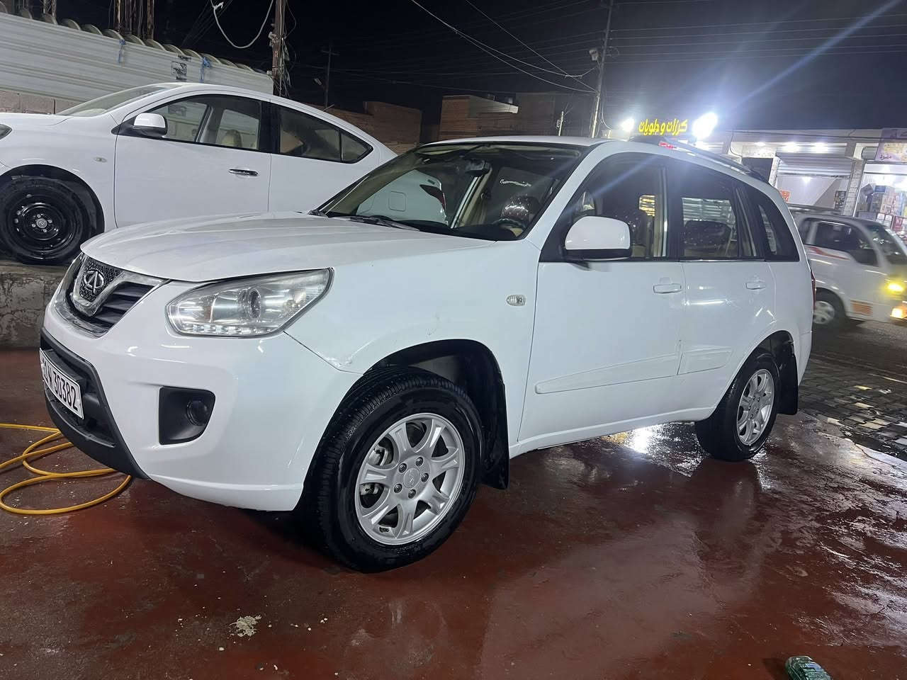 السلام عليكم للبيع تيكو 2013 رقمً بغداد الدولي تحويل مباشر مكفوله من الضربه والصبغ والتبديل والخياسات سياره جديده وع وضع الشركه ماشيه 95 كير صدر تبريد جاهزه فقط صوت بالمكينه سياره شغاله وتمشي ابيع ع هل وضع مكان بغداد 
للاستفسار 

‭0773 336 7924‬
