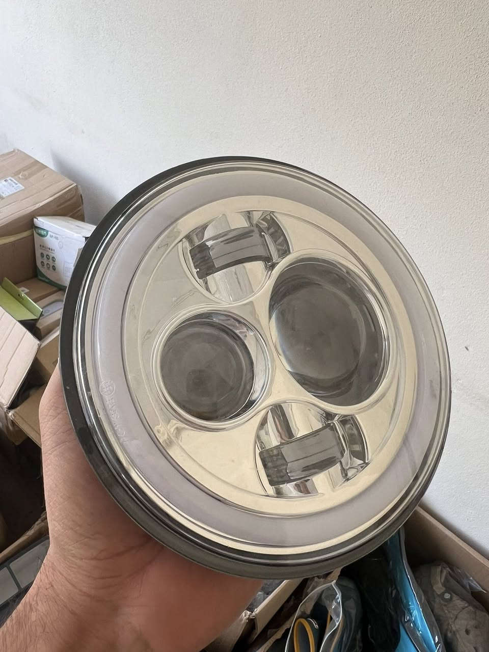 السلام عليكم
هذا بيش يخدمكم 
توصيل موجود


**إذا كنت صاحب هذا الإعلان وتريد حذفه لأي سبب، رجاءا أرسل رسالة إلى الدعم الفني**