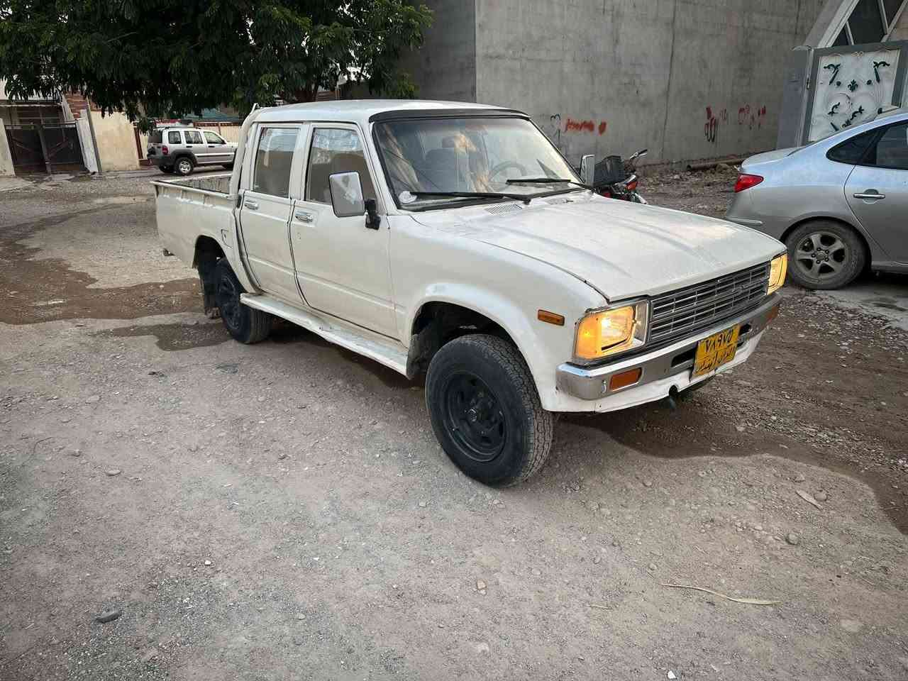 ستاود مۆدێل 1980 گێرو مەکینە بەشەرت کارەبایی مەزبوتە چوار تایەیی تازە  سەنەویی ئارمە  ماڵەکە زۆر پاکە ماشاللە مالی کەسابەتە شوێنم سمود ژ.م *********** بۆ زانیاری زیاتر  پەیوەندی بکەن.!
