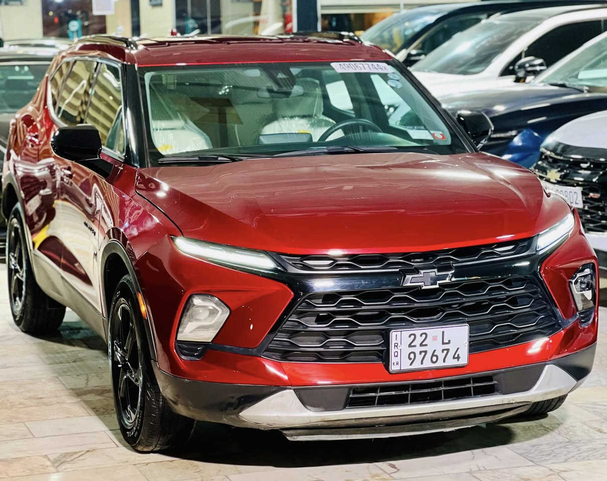 سلام عليكم للبيع شوفرليت بلايزر موديل 2023 فئه LT2 مرقم اربيل الجديد تحويل ووكالة بشرط حادث السياره جاملغ +بيبان ثنين ايرباك برده فقط محرك 4 سلندر 2000 توربو الكير والمكينه والحدادية بشرط الفحص عنوانها النجف الاشرف للاستفسار *********** غير متواجد ع الفيس السعر 190 ورقه مع المجال البسيط
