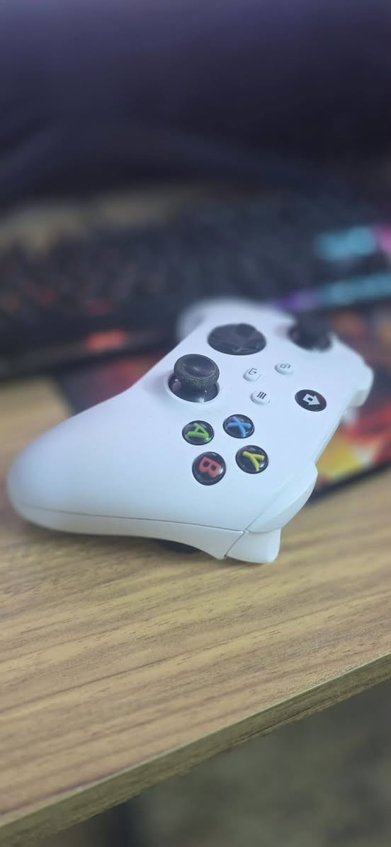 جوستك xbox سعر 25 شغالة بدون اي عطل مكلف بالنشر رقم مبيع *********** عمارة, ميسان
