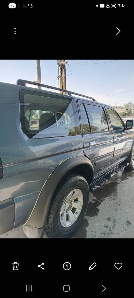 متسوبيشي نتيفيا موديل ٢٠٠٨ دفع رباعي لون فيلي السياره لايوجد فيها أي نقص السياره نظيفه 
تبريد جيد
بدون صبغ
كهربائيات جيده
الصدر مبدل كامل جديد
تايرات جيده وجديده
السعر المطلوب ٩٥ ورقه وبيه مجال
الاتصال ***********
