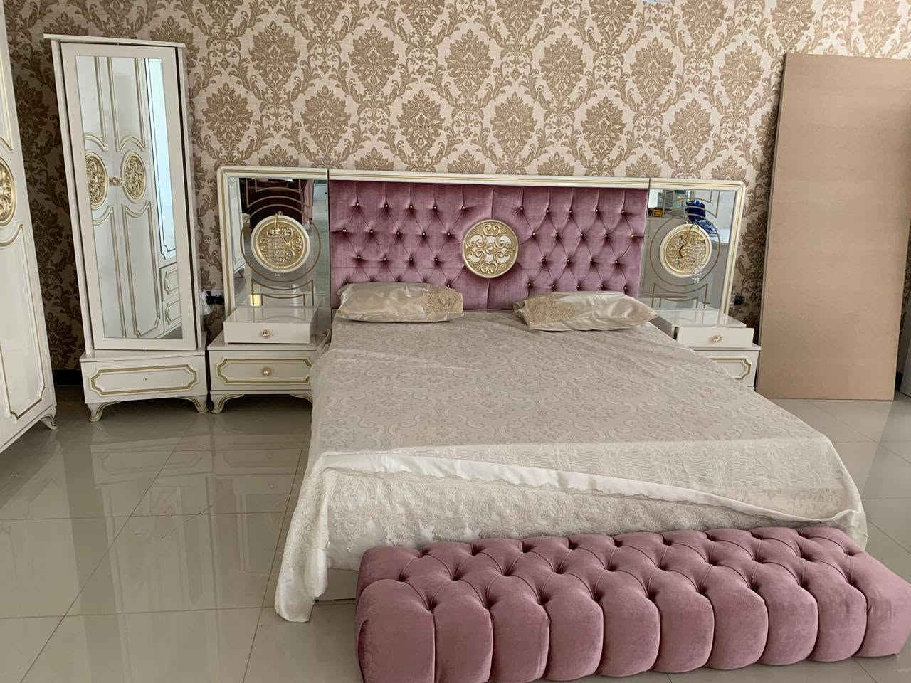 السلام عليكم اغراض بيت للبيع
غرفة تركيه بيها اضرار بسيطه يعني ملاحظات السعر (550) بيها مجال
دبدوب حجم كبير طوله متر سعره (30) وبي مجال 
كاربت الرصاصي سعره (100) وبي مجال 
كاربت البيجي سعره (75) وبي مجال 
المدات الزوج ب (30) وبي مجال 
المكان / الرمادي 7كيلو الشراي اتفظل خاص مارد بالتعليقات


**إذا كنت صاحب هذا الإعلان وتريد حذفه لأي سبب، رجاءا أرسل رسالة إلى الدعم الفني**