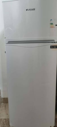 ثلاجه • نضيفه • خلل بالتجميد