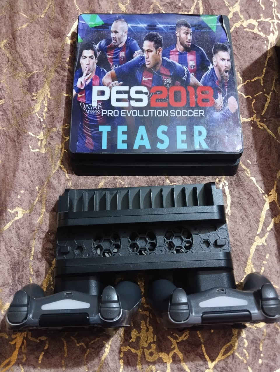 سلام عليكم
بلي ٤ مستعمل ذاكرة وان تيرة اصدار 12.9 ستاند بلي بي ثنين يدات شغالات ١٠ لعبة بي و مهكر و عادي تكدر تسوي مو مهكر يده وحده اصلية ويا يوبي اس نضافة ٩٠/١٠٠ موشم يده موشمه همين سعره ٣٥٠ و بي مجال التوصل على الخاص او على رقمي ***********
