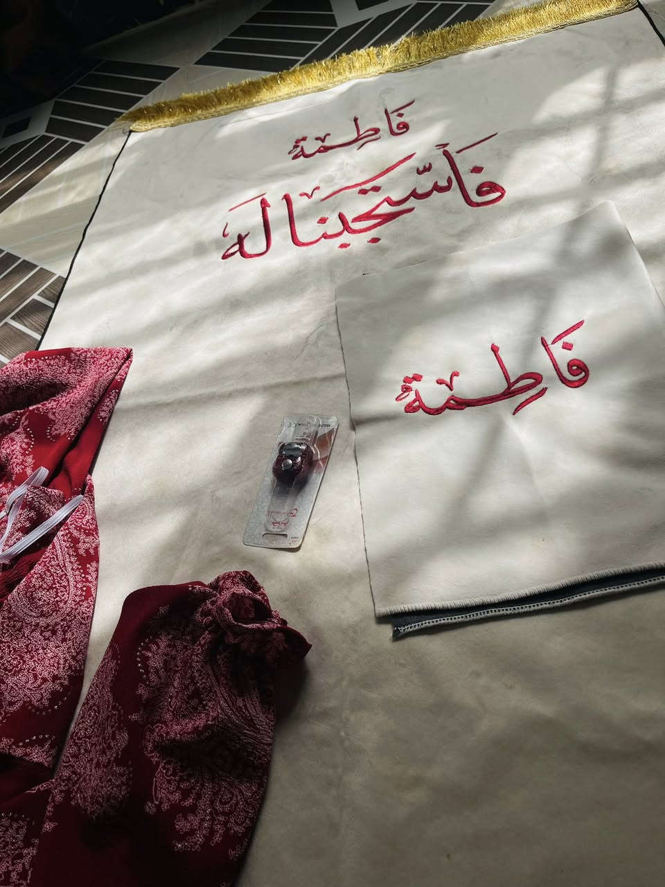 تطريز على المصلايه + وجه قرآن 

العنوان حي المعلمين شارع مجمع دينار مقابل مجمع الغدير الطبي


**إذا كنت صاحب هذا الإعلان وتريد حذفه لأي سبب، رجاءا أرسل رسالة إلى الدعم الفني**