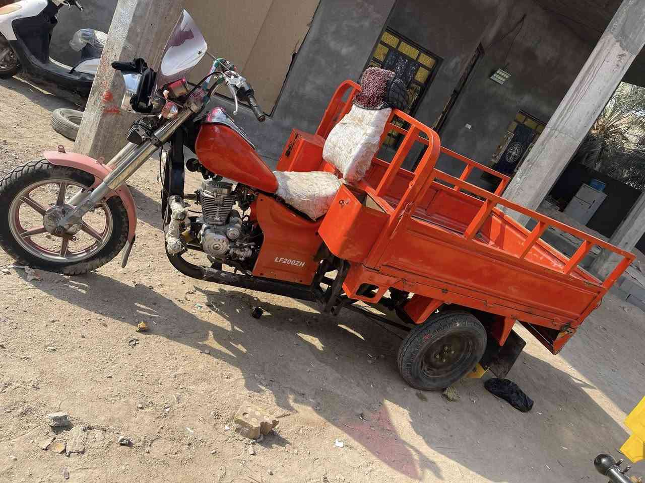 سلام عليكم ستوته وراق مديل 16 امتيار سعر 1300وبيهه مجال حك جيه مكاني قضاء دير وشراي يطب خاص وهاذ رقمي ***********
