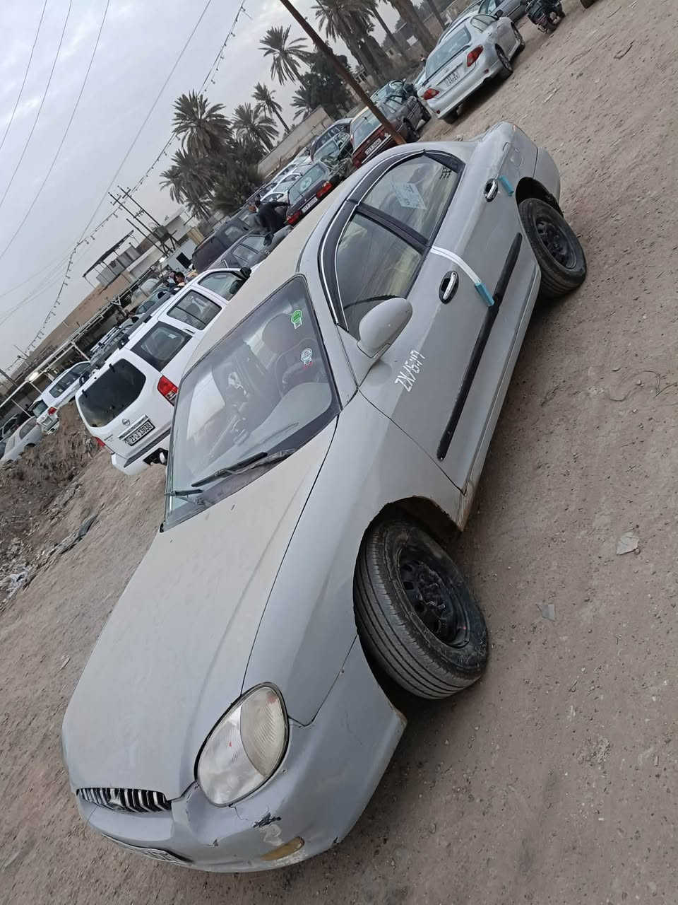 السلام عليكم سوناتا وفود موديل 2001  رقم بغداد انكليزي هزة جديده رقم جديد سنويه جديده لون مميز سمنتي تخم تاير جديد ويل كب شاشا كبيرة كامرة بلوتوث سماعات سستم صوت دوشمة الداخل جديده صدر جديد مكينه كير جدد للبيع او مراوس شعندك مراوس نزل  وهذا رقمي للاستفسار ***********
