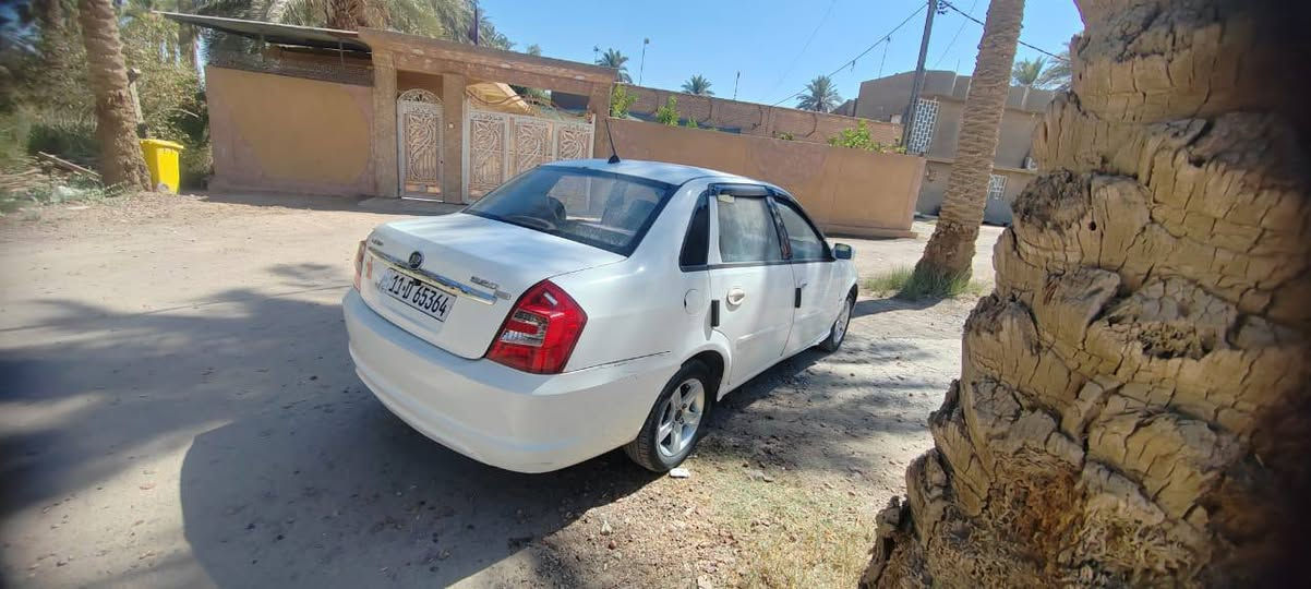 سلام عليكم سياره ليفان 520للبيع موديل 2011بيها صبغ بل باب الأيمن الخلفي+الجاملغ الخلفي فقط مصبوغات
مع وجود رصعات خفيفه تبريد شغال كهربائياتيها كلها شغاله تخم تاير جديد 
رقم انكليزي جديد باسمنا السعر 35بيها 
مجال بسيط  ***********الاستفسار على الرقم
