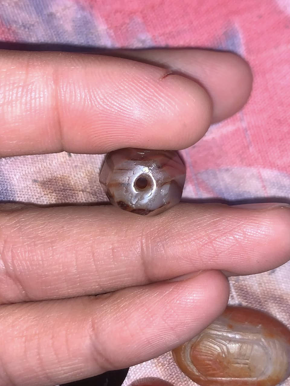 اللهم صل على محمد وآل محمد وعجل فرجهم
عقيق قديم مشتريه يماني ابيعه مجهول هل الموجود هندي يماني ايراني تاخذه بقناعتك قديم ابيعه شرط قديم

سعره ٦٠ الف مع التوصيل


**إذا كنت صاحب هذا الإعلان وتريد حذفه لأي سبب، رجاءا أرسل رسالة إلى الدعم الفني**