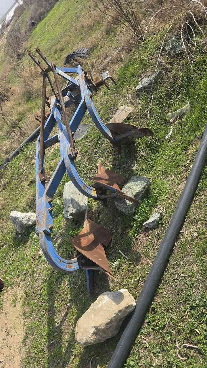 السلام عليكم موجود فدان ثلاث ريش الاسحاقي قرية السلام قرب الشارع العام 
الاتصال ***********
