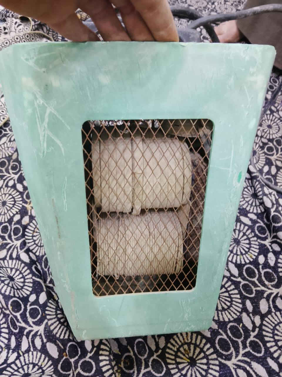 سلام عليكم عندي هاي المكينه ريد بيعه
شكد تسوى ومكاني بالعماره ***********
