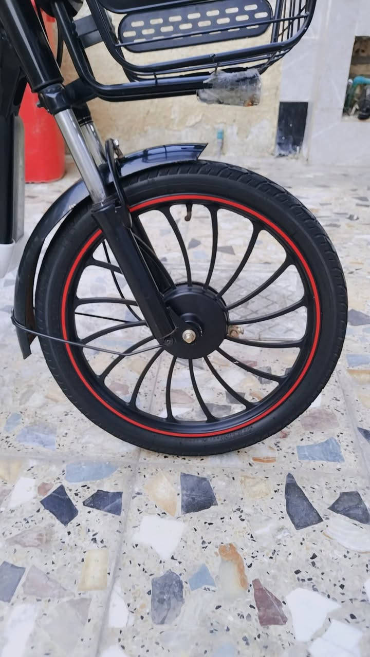 السلام عليكم دراجة شحن البيع حجم ٢٠ وسماعه بلوتوث وبصمة تمشي  ٦٠ كيلو السرعه ٩٩ لايت زنون موديل ٢٠٢٤  قفل تاير خلفي بيهة
والسعر ٣٠٠
الموقع بغداد الشعب 
اي استفسارات موجود مازنجر 🛵✅


**إذا كنت صاحب هذا الإعلان وتريد حذفه لأي سبب، رجاءا أرسل رسالة إلى الدعم الفني**