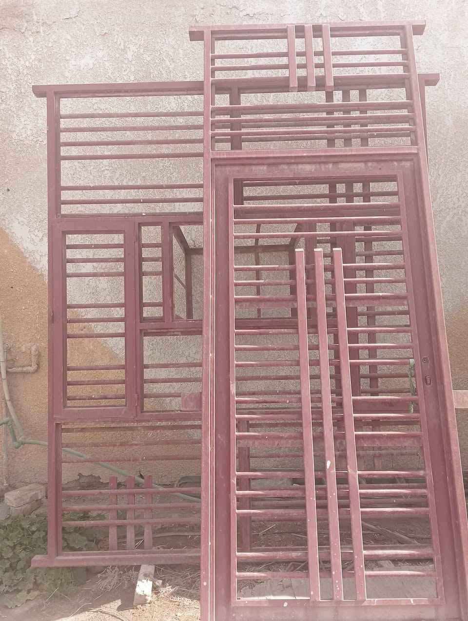 شبابيك للبيع جنل 3ملم
العدد3شبابك 3باب
المكان مشروع المسيب 
الرقم ***********
