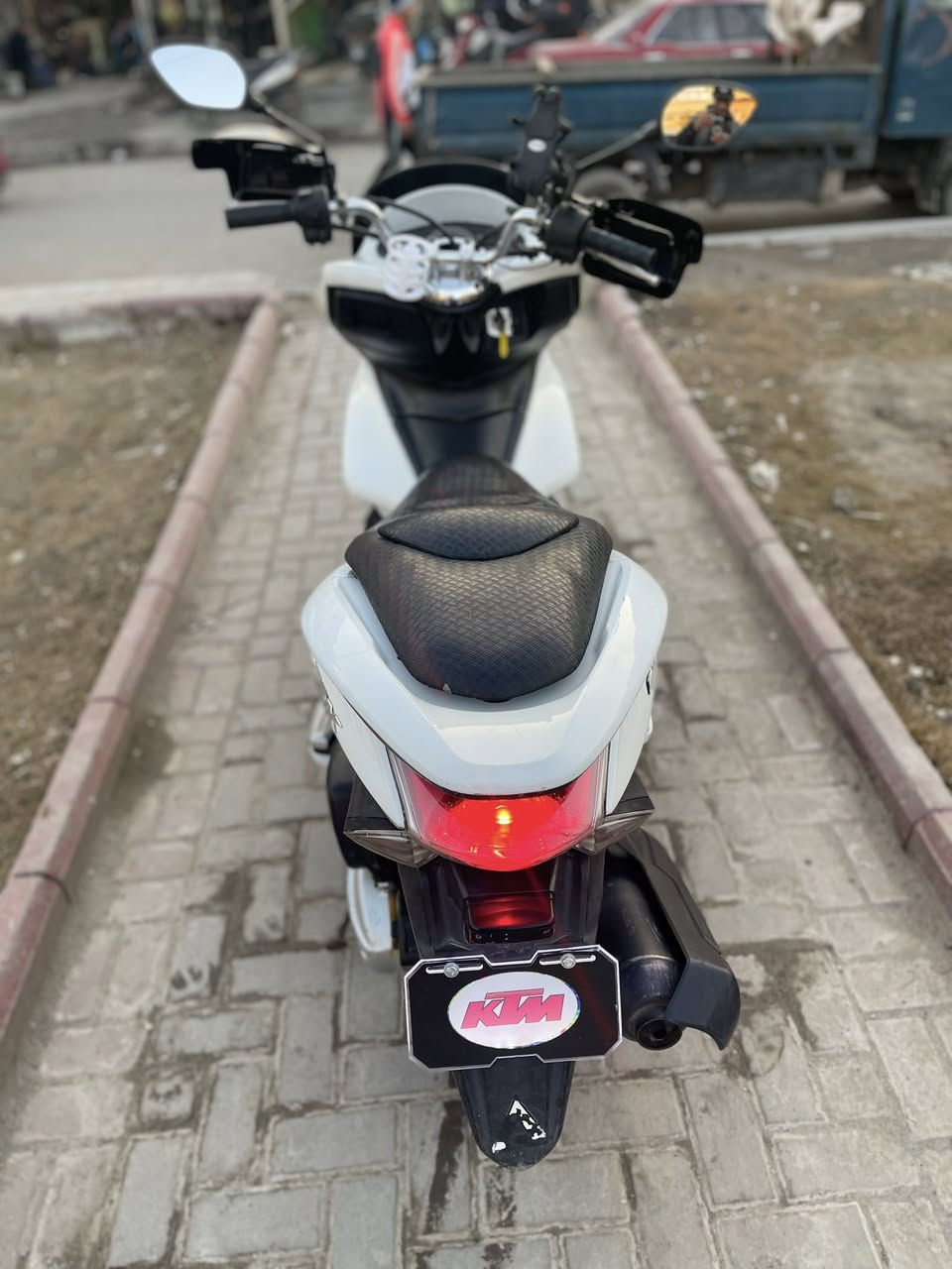 شباب بس سي اكس جيل اول بلاديه مكفوله كله شغاله سعر1200 رقمي ***********
