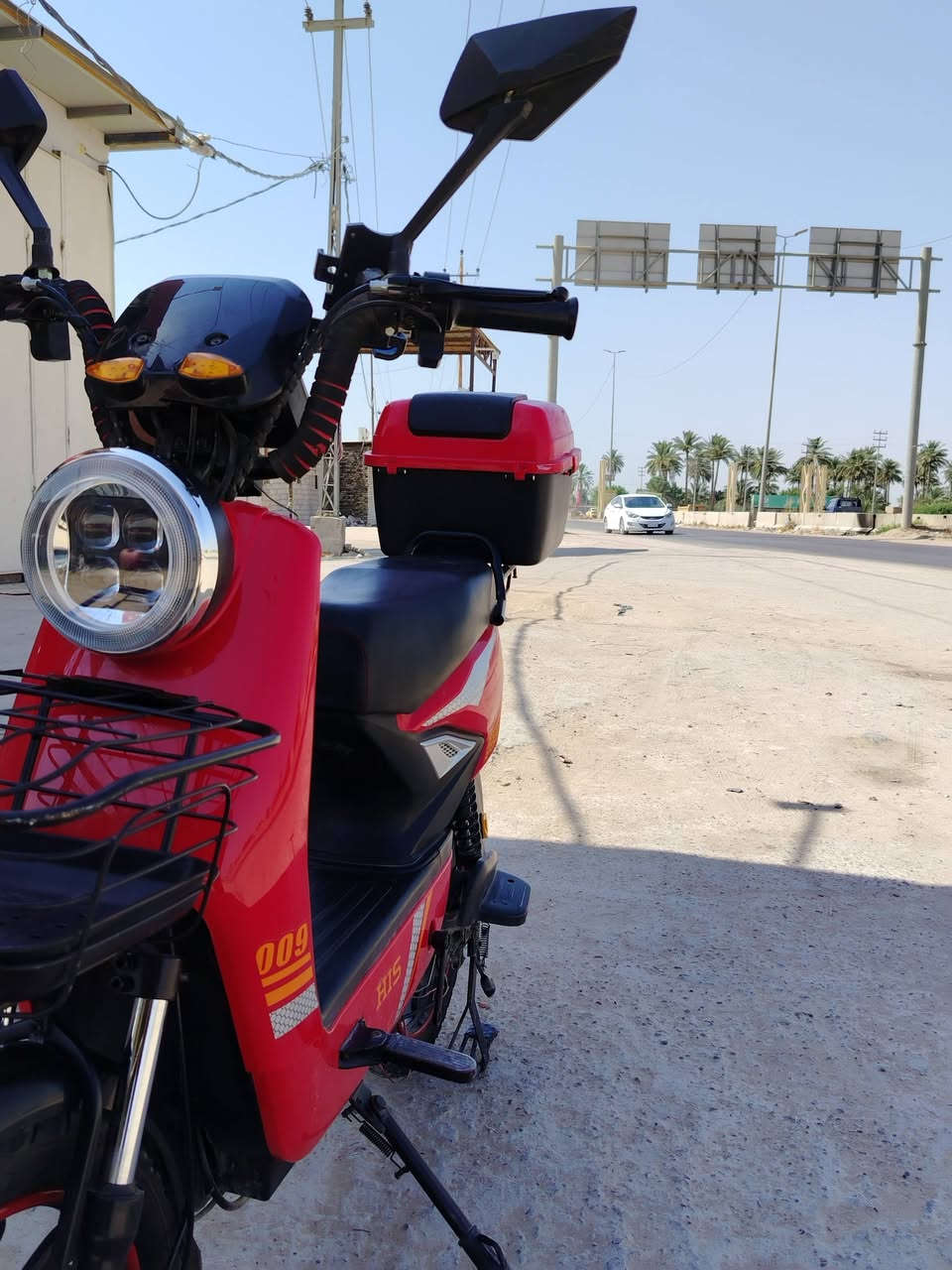 السلام عليكم دراجه شحن لون احمر الدراجه جديده كلش معروضه ب800وبيه مجال للناس الطيبه مكان الدراجه النجف كوفه مقابل جامعه الفران لاوسط طريقت التشغيل تكون مفتاح +بصمه +كارت
رقم البائع ***********
