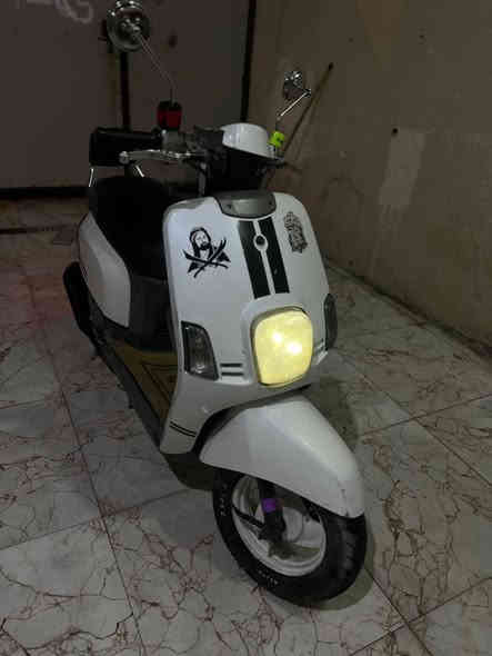 السلام عليكم دراجه بوليس مزوده بوشه 55 كهربائية شغاله السلف شغال السعر 750 وبيه مجال العنوان البصره ابو الخصيب كفرات رقم واحد التصال علئ الرقم ***********
