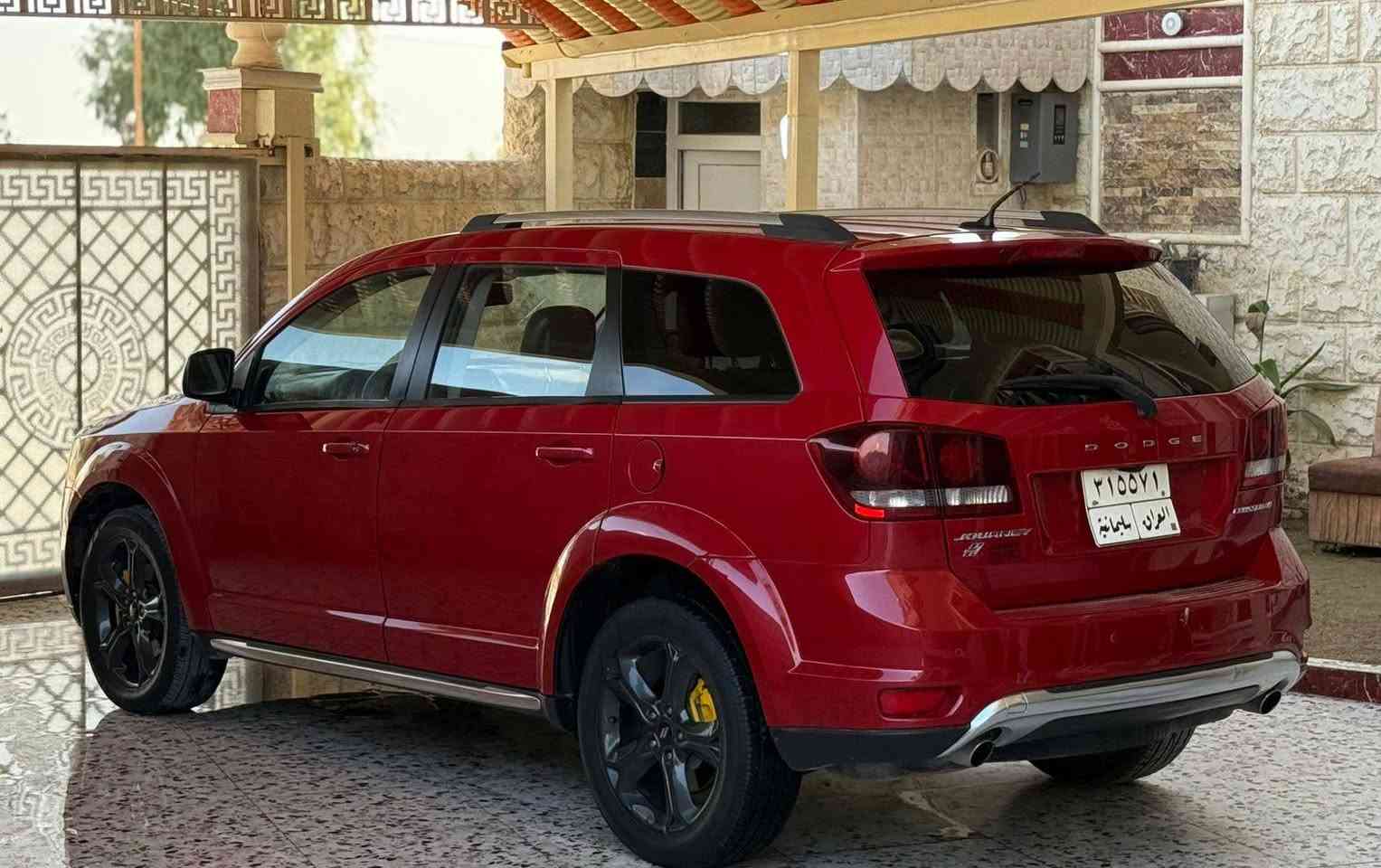 مواصفات فول فول 6سلندر كروس رود بلاص فول للاخير حتى سلايد بي
ماشيه ٧٧
سته سلندر
ضرر جاملغين وبونيد بدون شواصي
بس بدنه شوي بيها حك اصبعين
باقي سياره جاهزه مكاني كركوك ***********
