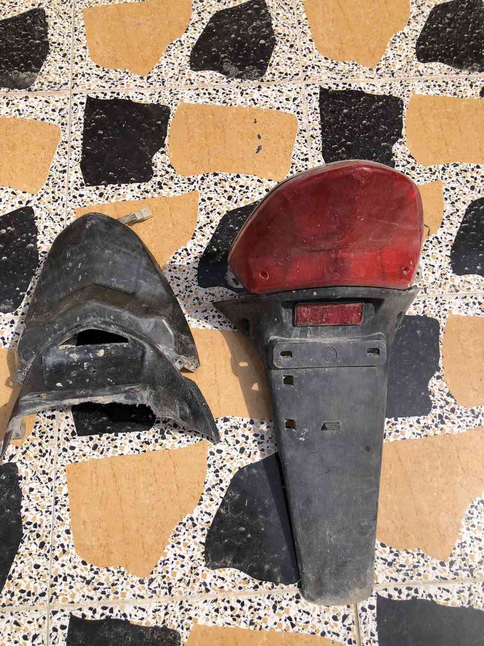 سلام عليكم غراض ماكس للبيع كزوزات كواتم بكلايت كفرات ترايش سكان ستان صفح عينه صفاحيات  سله  غراض نضافه اسعار حلوه مكاني بصره قرنه***********
