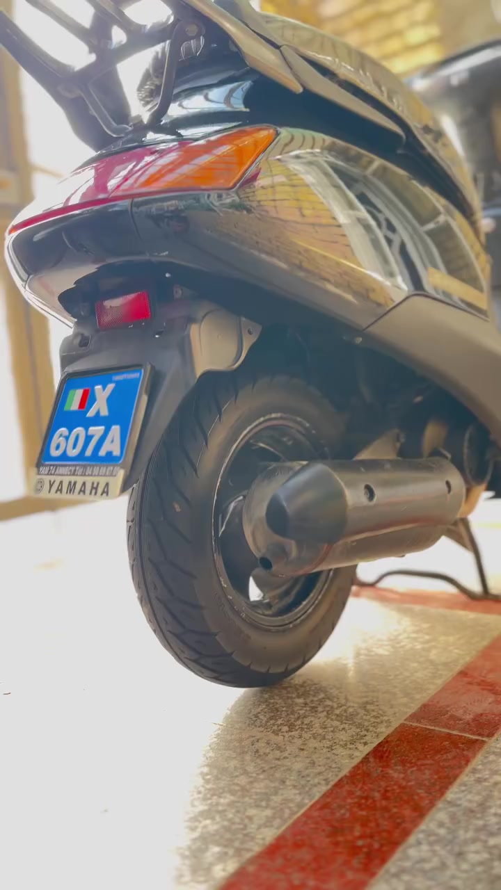 دراجه سبيسي مفوله للأخير فول نضافه كهربائيات كلها شغاله مكينه ناعمه كفرات تجاري والاصليات موجودات وبيهن جراد قليل والدراجه احلا من الصور للاستفسار الاتصال ***********
