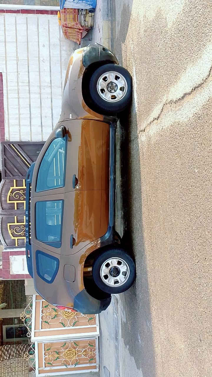 السلام عليكم سياره رينو فرنسي للبيع موديل 
16 مكينه خير من الله تبريد شغال حداديه كامله 
مكان السياره واسط الكوت رقم *********** 
 السعر 85 ورقه وبيها مجال
