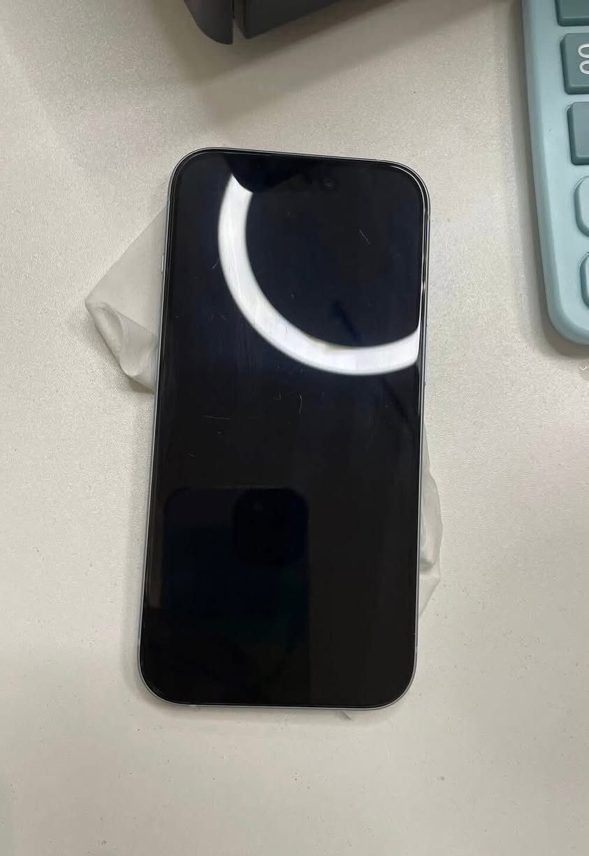 iphone 15
ذاكره 256
بطاريه 91%
‏1 sim يدعم
شرق اوسط . نموذج AA
مامفتوح . بدون ملحقات
 جهاز طافي فقط يحتاج تحديث كامل برمجه شعار ابل . بدون ايكلود لأن كله متوقف حالياً  
فحص مع ظمان
سعر 155 الف نهايته
عنوان / اربيل مناره + متوفر توصيل
مايشتري لايدخل يتعبني رجاءً


**إذا كنت صاحب هذا الإعلان وتريد حذفه لأي سبب، رجاءا أرسل رسالة إلى الدعم الفني**