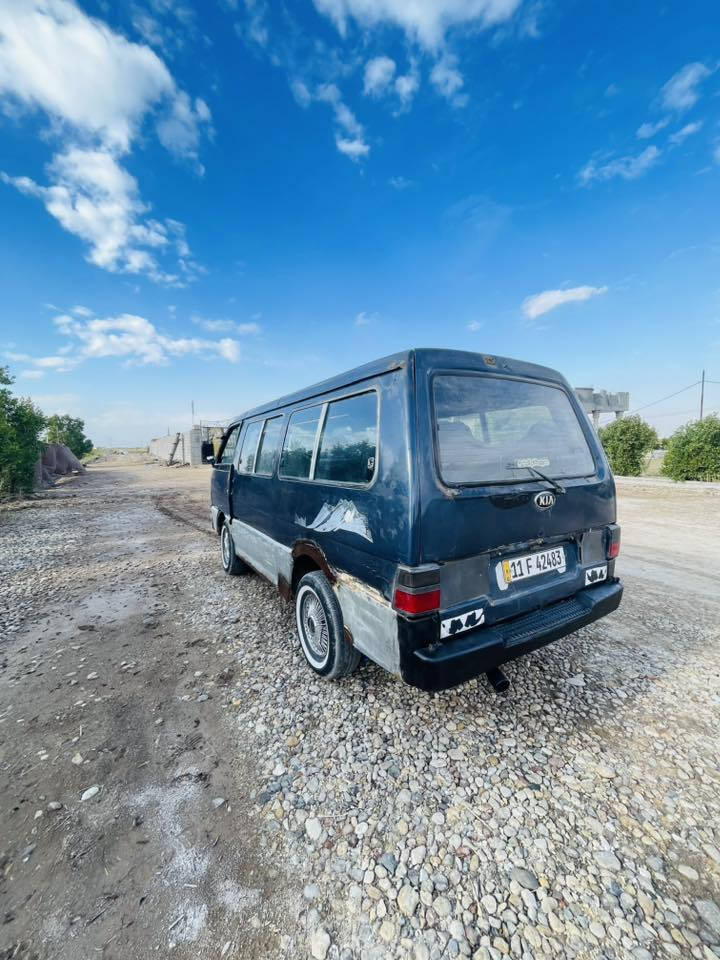 السلام عليكم كيه بسته 1994 رقم بغداد حمل السياره جاهزه علا آخر حبابه تخم تاير صدر كير محرك كله جاهز  المكان واسط الحفريه للستفسار ***********
***********
