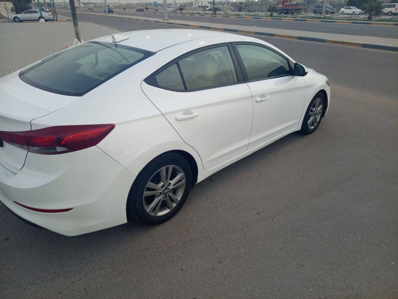 الانترا 2017 أمريكي محرك 2000 دوش فول بصمة تقرير كفالة من الحادث جاهزة من كلشي مكانها البصرة السعر. 120
   ت ***********
