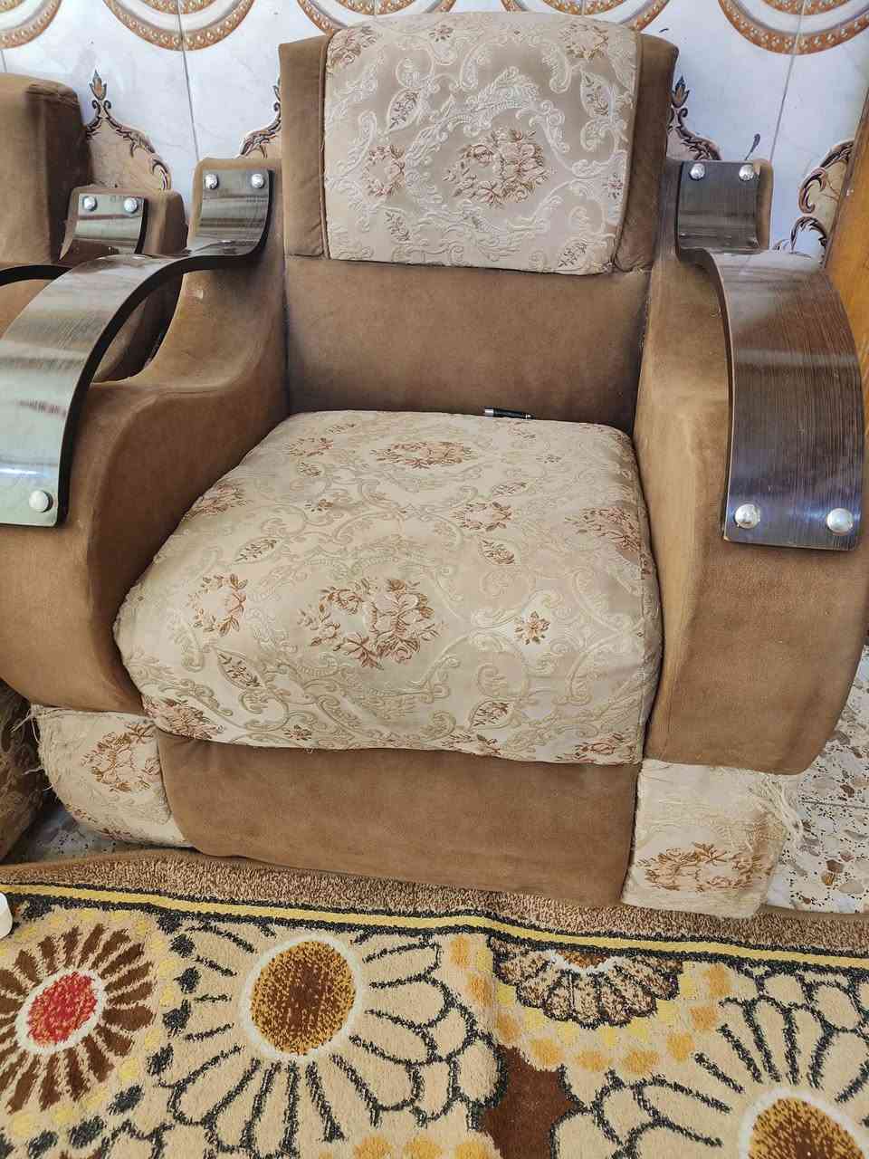 تخم للبيع 9مقاعد للاستفسار***********او المراسلة على الخاص
