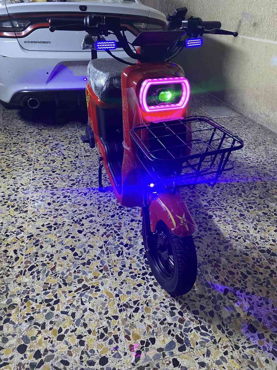 سلام عليكم درجة R9 موديل 25  جديده درجه بطاريات الصغار بصمة مكان بغداد سعر 500وبيه مجال رقم ***********
