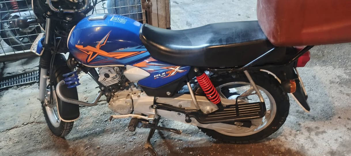 سلام عليكم دراجه ( تي في اس) هندي 5 كير مرقم بسمي ثاني يوم ا ماشيه 18 الف موديل 2022  ولك السعر ع واتساب او تصال ع رقم (((***********0 او ***********)))
