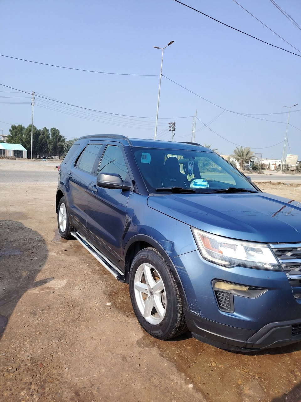 السلام عليكم
فورد اكسبلور٢٠١٨ ٦سلندر ٧راكب نظيفة حادثها الجانب الأيمن من الجنطة تخم تاير نظيفة جدا مكاني بابل الشوملي بأسمي معروضة ١٨٥
***********
